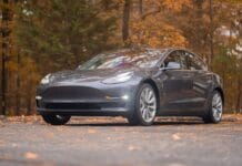 Augmentation du prix du Model 3 en France pendant ce temps au Canada Tesla Model 3 et Voitures Électriques
