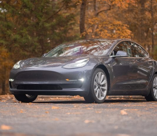 Augmentation du prix du Model 3 en France pendant ce temps au Canada Tesla Model 3 et Voitures Électriques