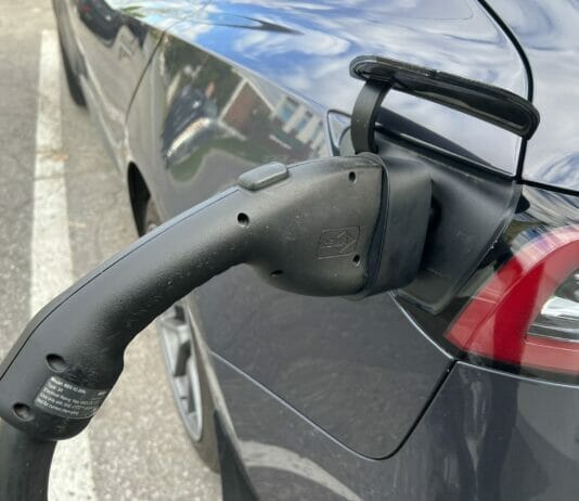 Tesla Model 3, le nouvel adaptateur CCS Combo 1 retour d’expérience Tesla model 3 adaptateur ccs combo 1