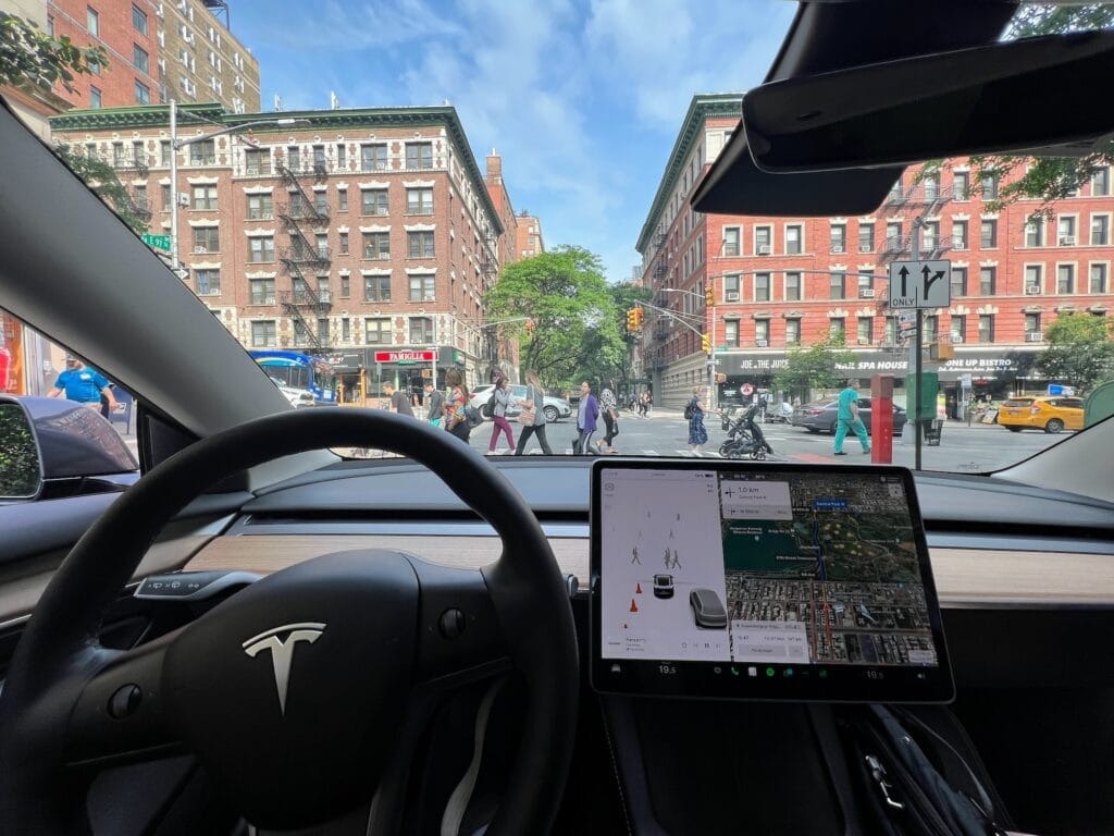 Tesla model 3 voyage québec New york